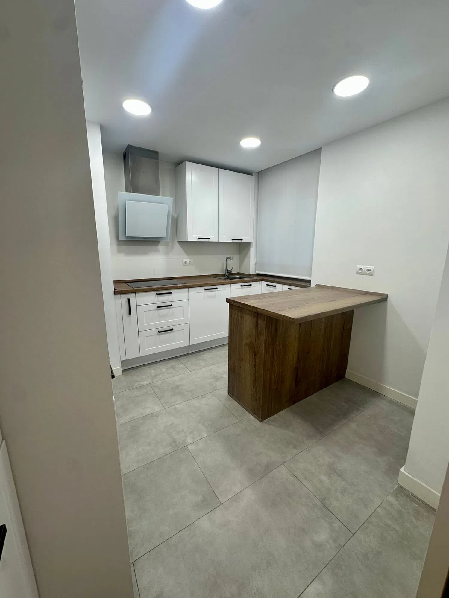 Piso en calle de la Infanta Mercedes, 61 - Foto 11