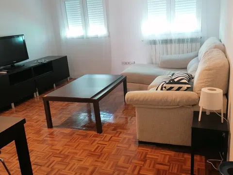 Piso en calle de Almansa, 33