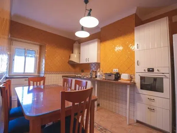 Casa rural en Avenida de Portugal, 23 , 1ª planta - Foto 2