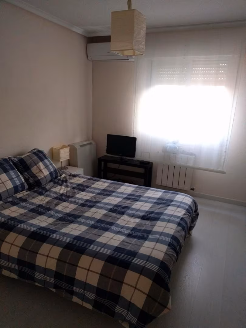 Apartamento en  Calle de Valdeacederas 75 - Foto 4