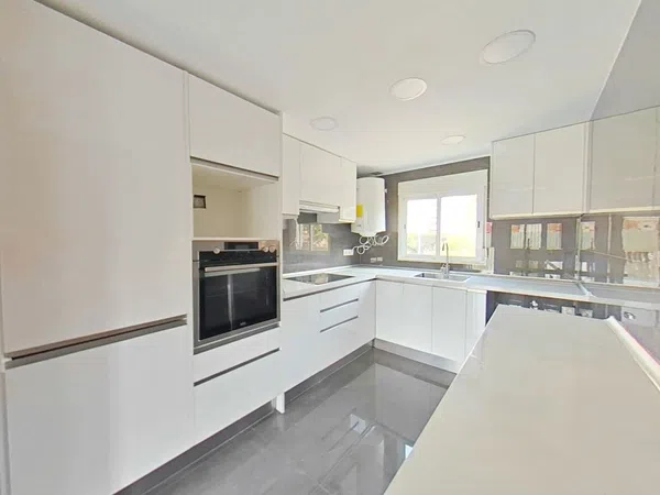 Piso en Barrio La Fontsanta - Foto 27