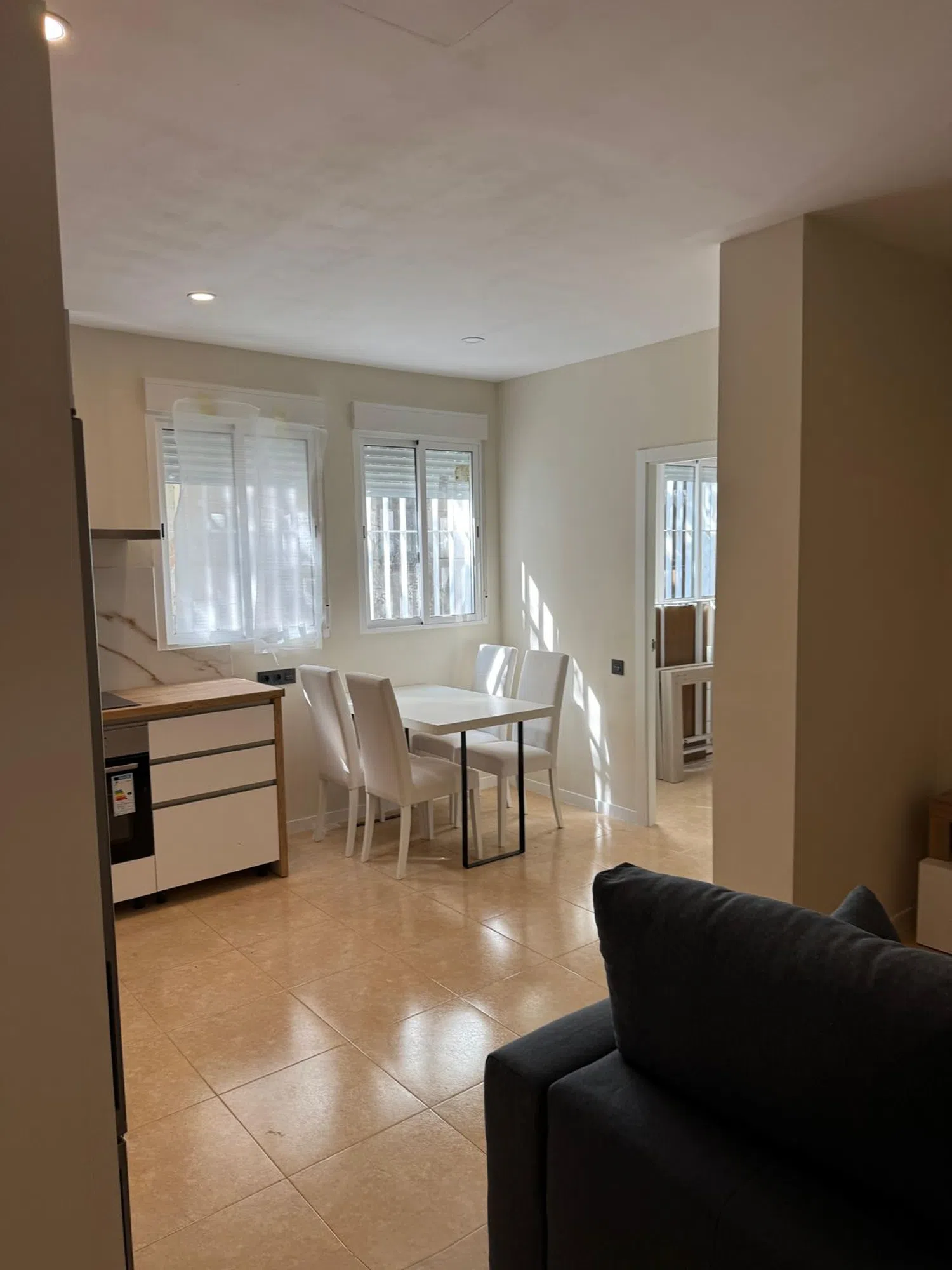 Estudio en calle de Finlàndia, 37 - Foto 2