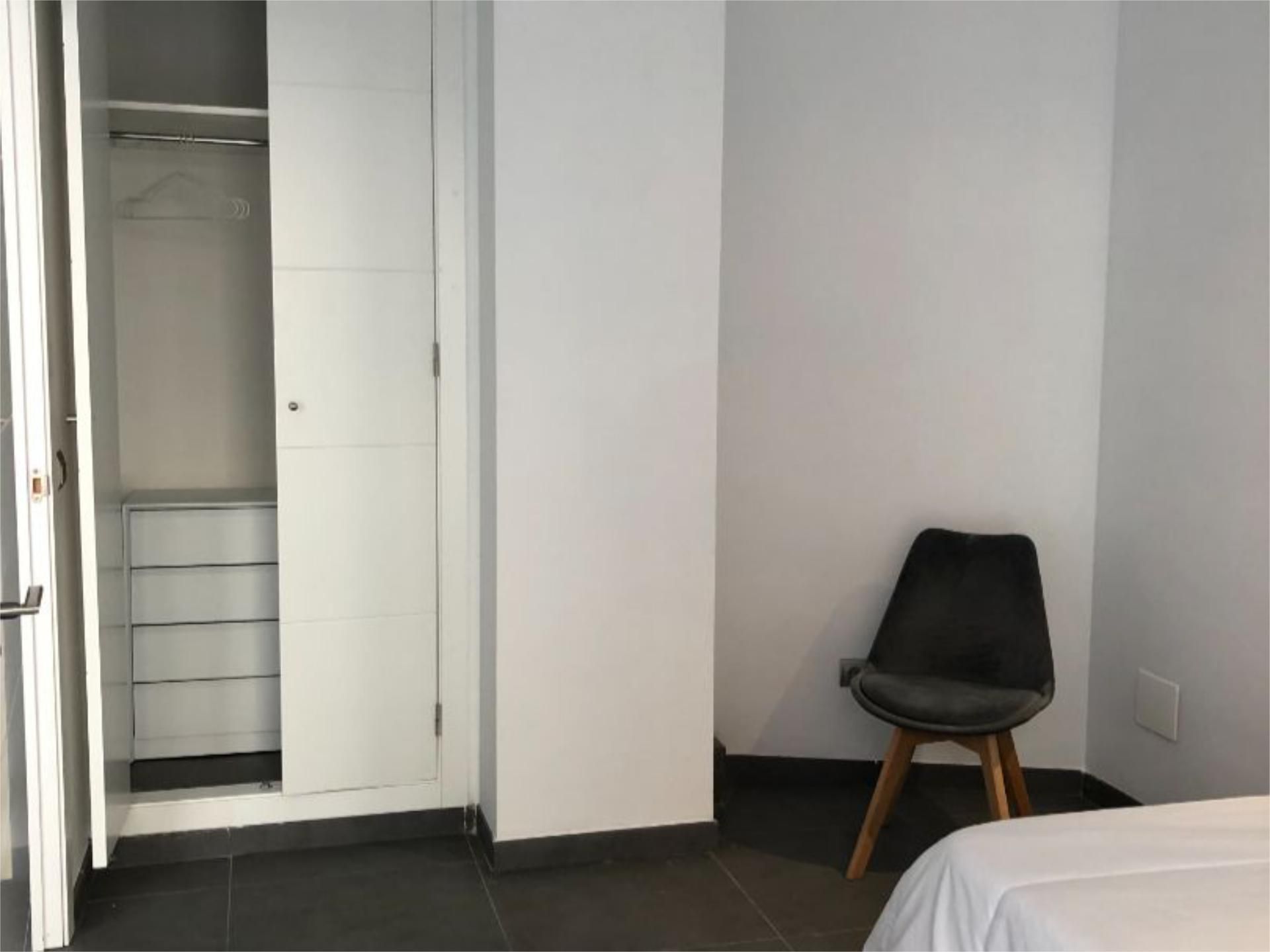 Piso en  Carrer de Pascual Ribot 1 - Foto 11