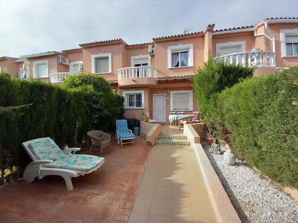 Chalet adosado en Partida a Barranquets, Carrer 01, 5 - Foto 1