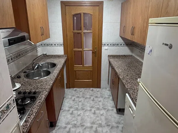 Piso en pasaje de Teba, 16