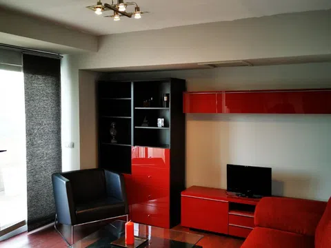 Estudio en calle de la Vid, 16
