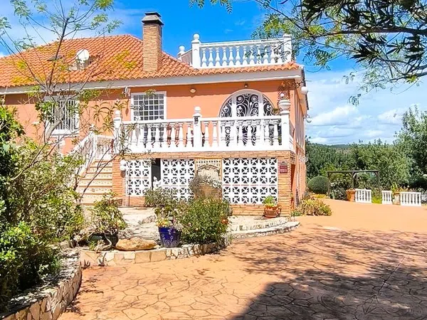 Casa o chalet independiente en Plaza Poligono 17, 332 - Foto 1