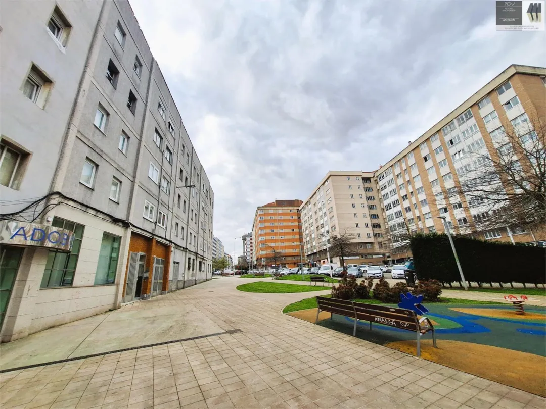 Piso en  Calle Monasterio de Cines 2 - Foto 3