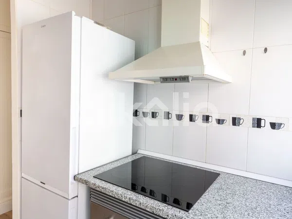 Piso en calle Profesores Hermanos Muñoz - Foto 9