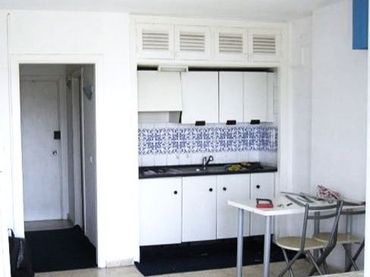 Estudio en  Carrer de Miquel Rosselló i Alemany 51 - Foto 4