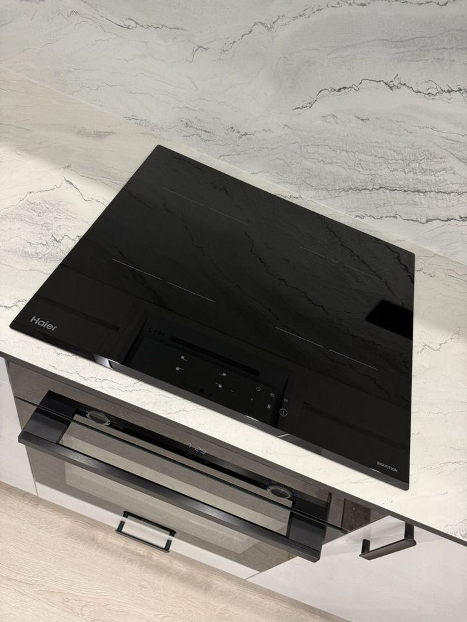 Piso en C. Reyes Católicos, 18 - Foto 1