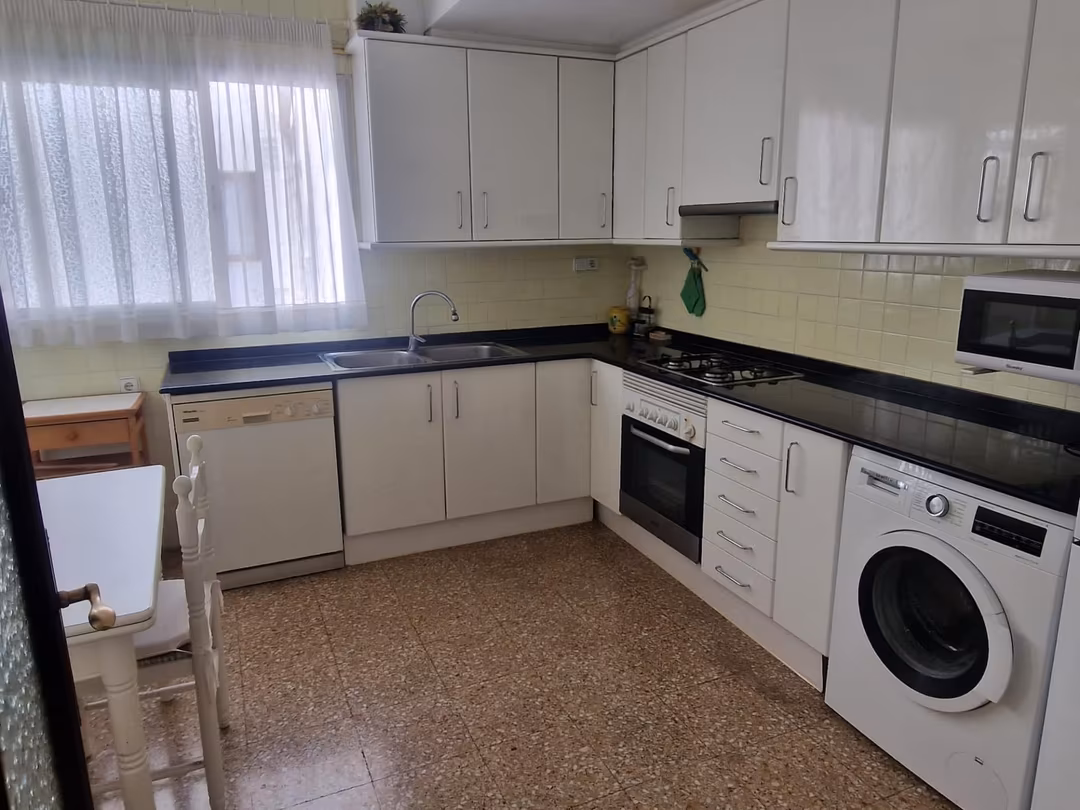 Piso en  Carrer de Lluís Oliag 68 - Foto 3