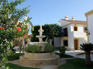 Casa adosada en  Avenida Juan Sebastián Elcano 7610 - Foto 22