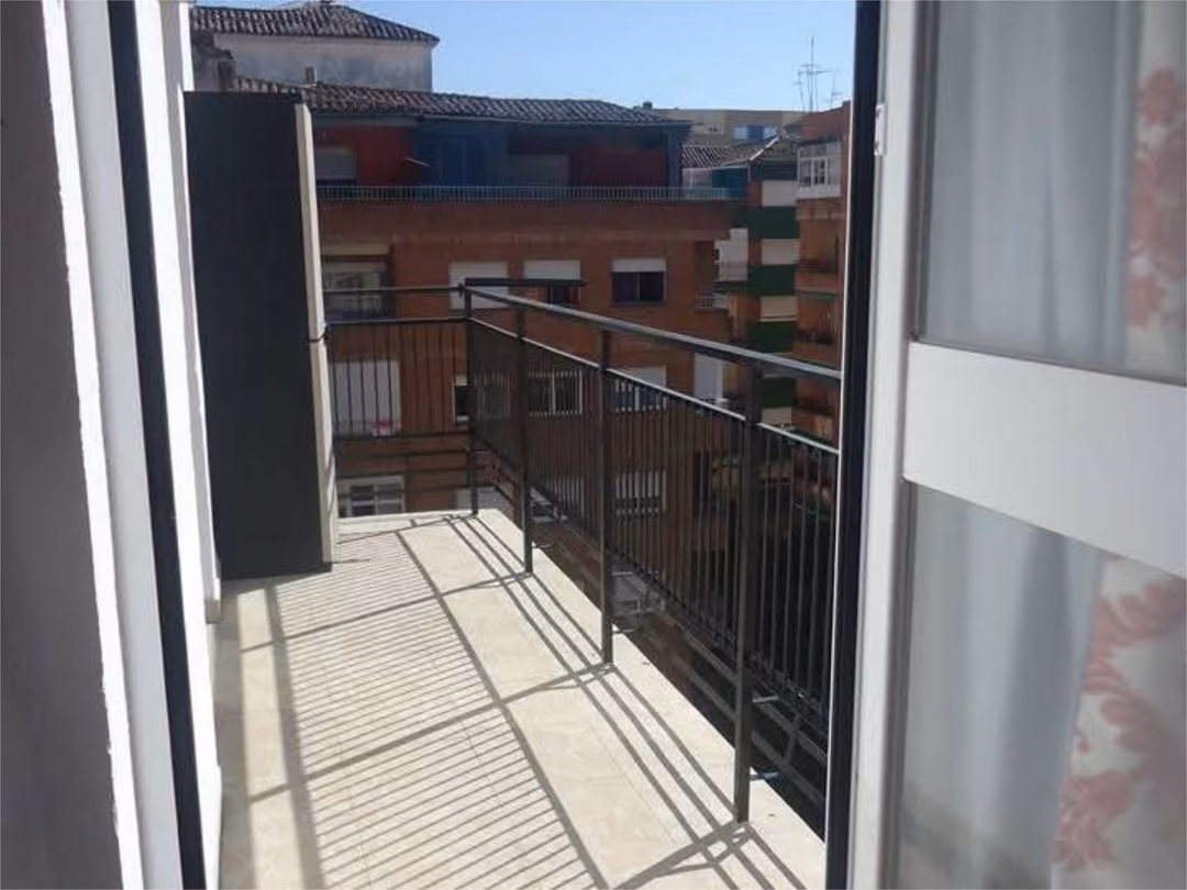 Piso en  Calle Doctor Pareja Yébenes 8