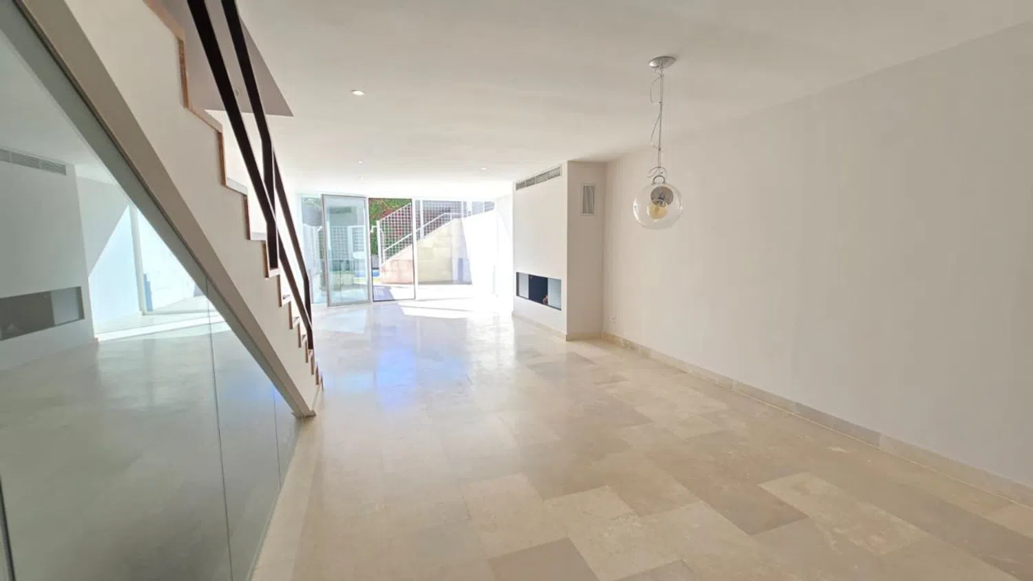 Chalet adosado en calle de la Begonia, 34 - Foto 8