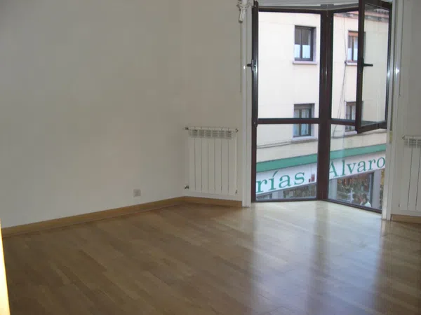 Piso en calle Conde de Vallellano, 4 - Foto 4