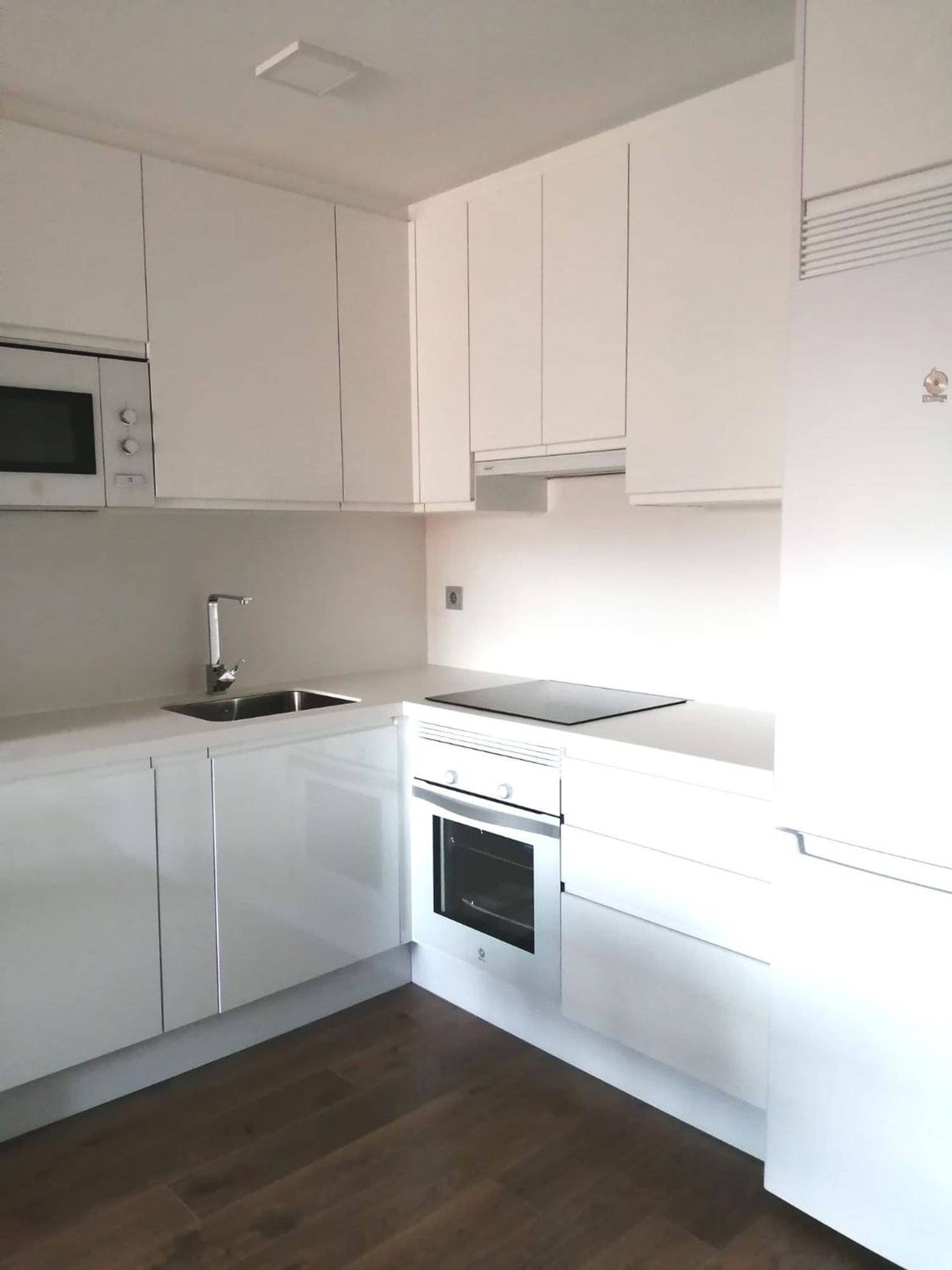 Piso en avenida de la Ilustración, 103 - Foto 14