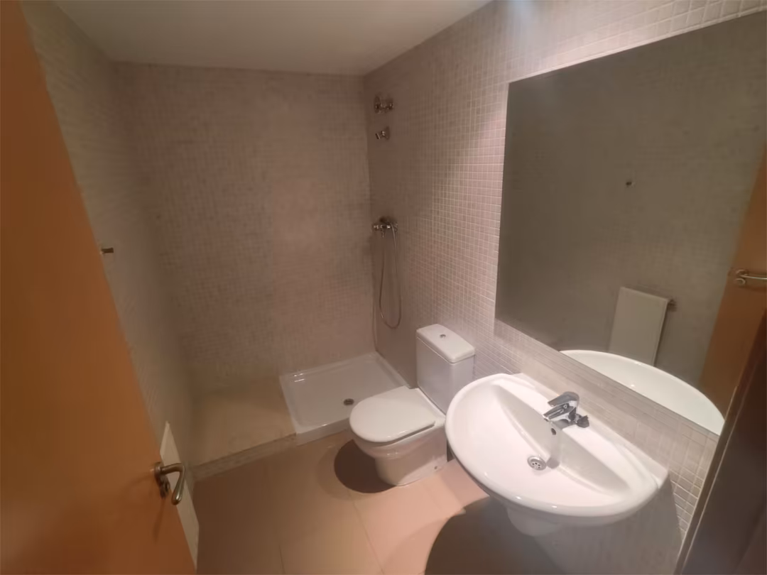 Piso en  Passeig de Francesc Macià 60 - Foto 8