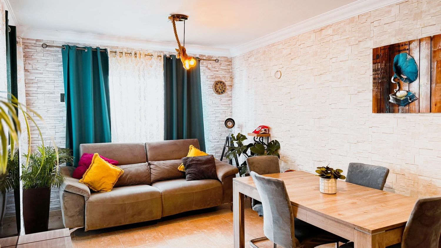 Piso en calle Reina Sofía, 23 - Foto 1