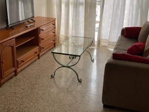 Piso en calle Poeta Manuel Benítez Carrasco, 15