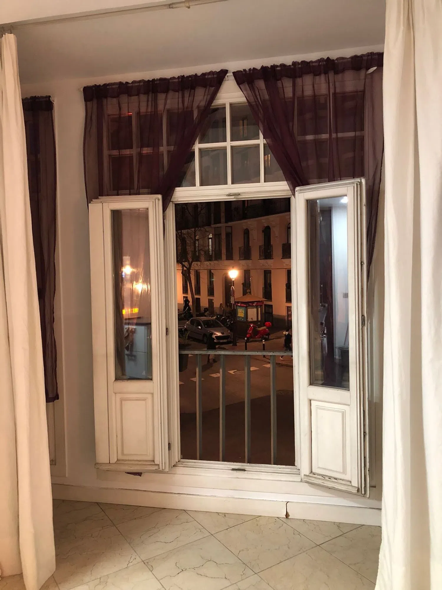 Piso en calle de Guzmán el Bueno, 45 - Foto 6