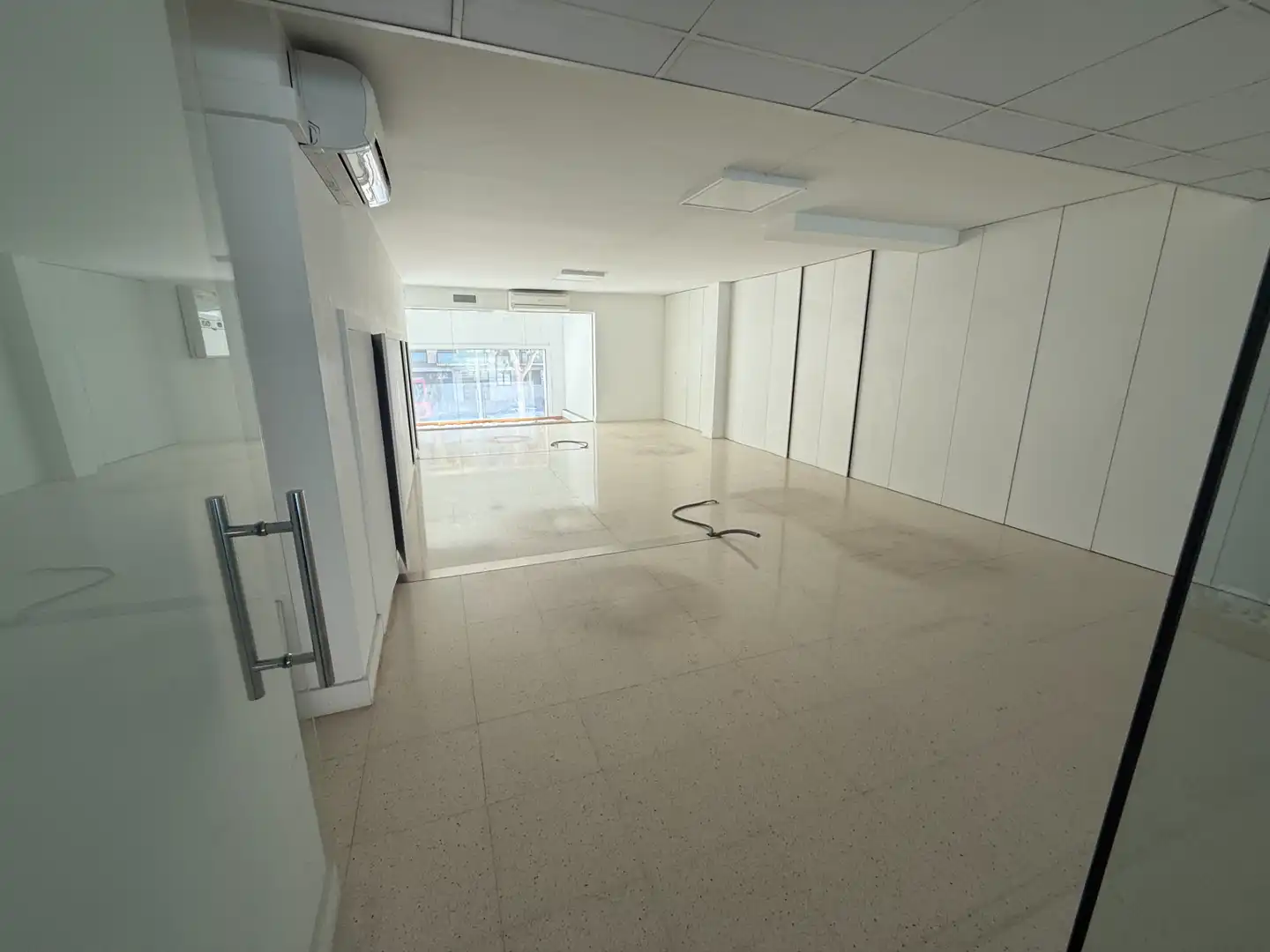 Local comercial en Sabadell - Foto 8