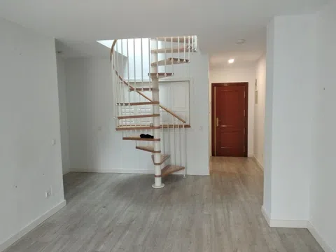 Ático en calle Talamanca, 24