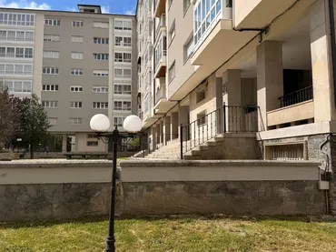 Piso en  Avenida Ramón Ferreiro 21 - Foto 1