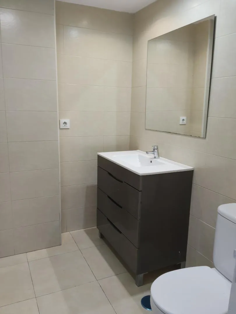 Piso en  Calle Antonio María Manrique 8 - Foto 3