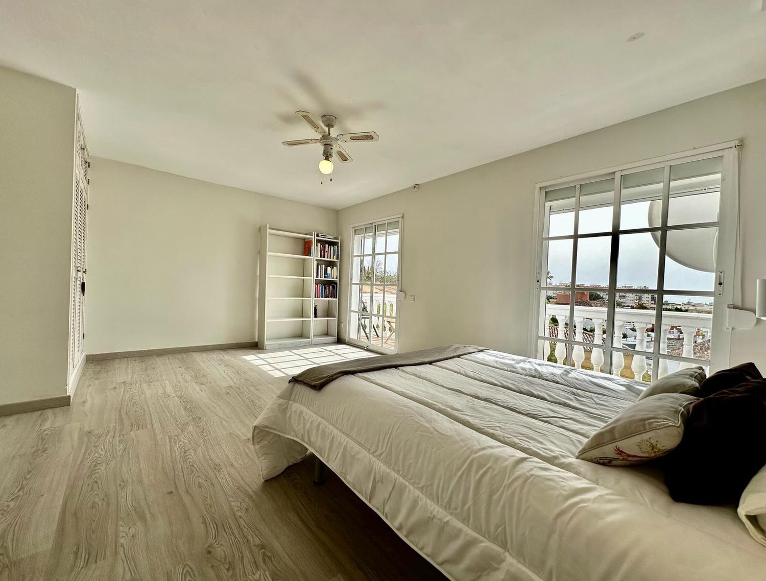 Chalet adosado en Arroyo de la Miel - Foto 15