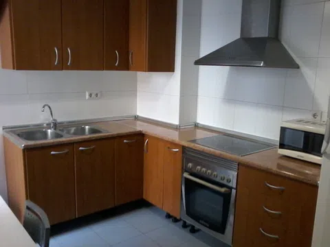 Piso en calle Ilusión, 4