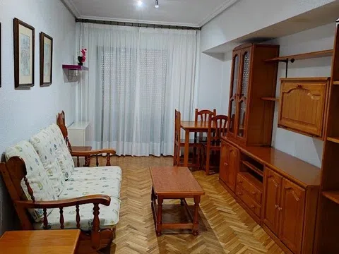 Piso en calle Cervantes, 44