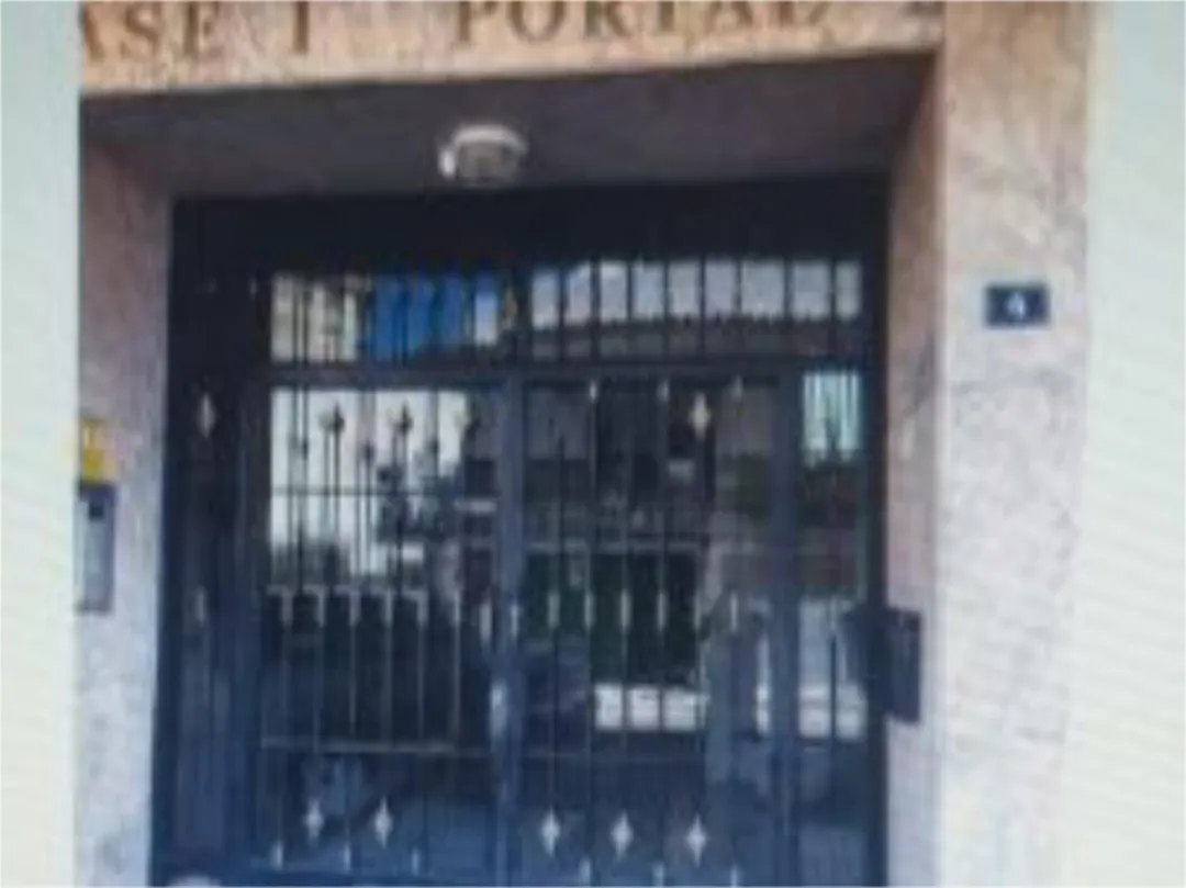 Piso en  Avenida Arias de Velasco 10 - Foto 2