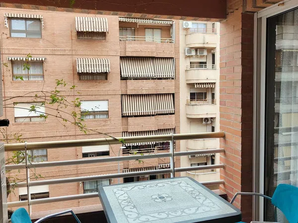 Piso en Calle Ciutat de Laval, 13 - Foto 1