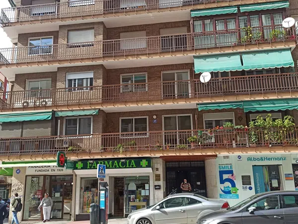 Piso en calle Emperatriz Eugenia, 6