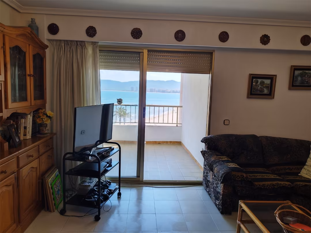 Apartamento en  Carrer Mestre Chornet 1 - Foto 2