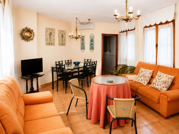 Casa de pueblo en Calle Valentín Ramírez Perea, 11 - Foto 2