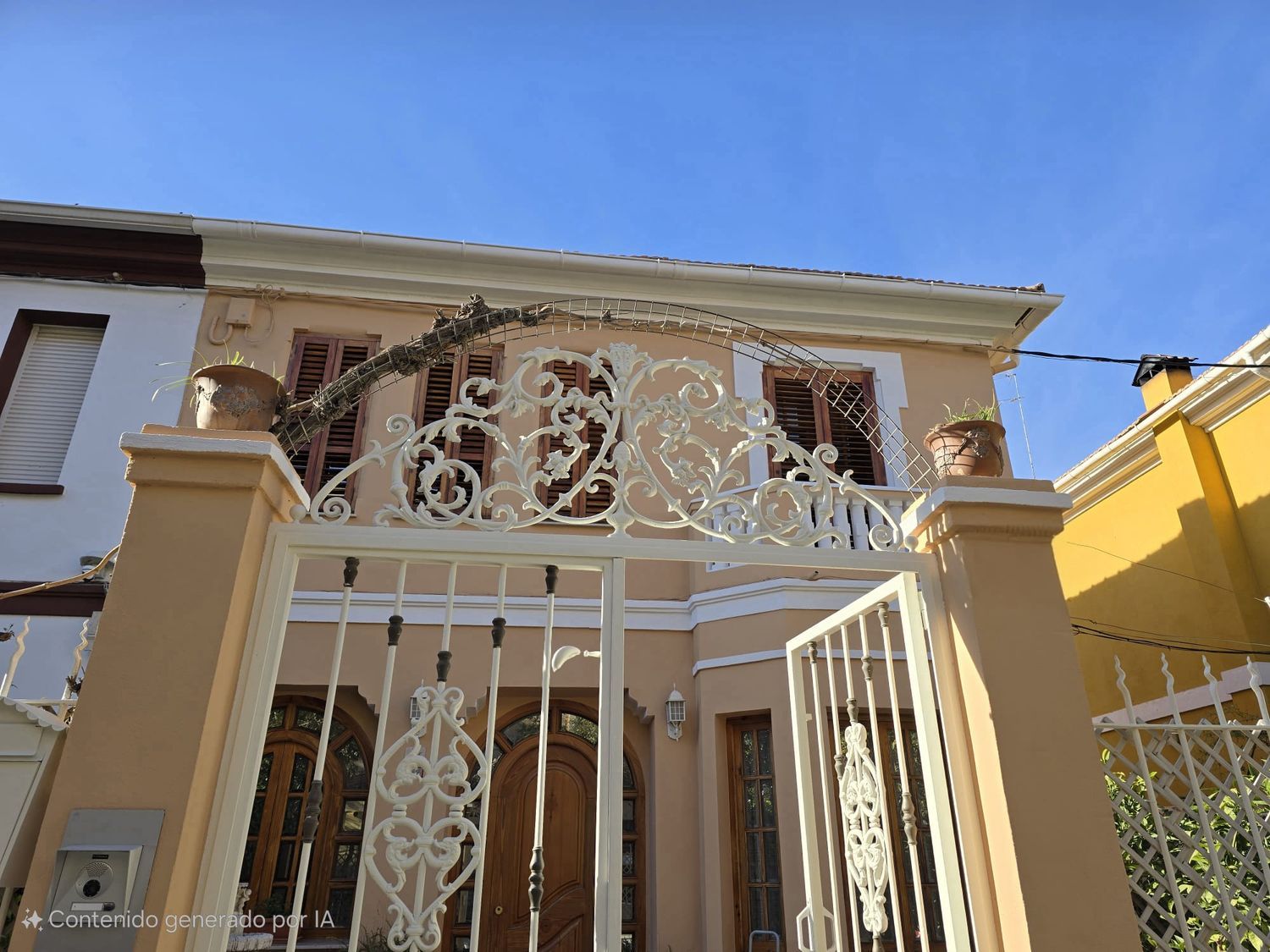 Casa de pueblo en Calle de Gabriel i Galán - Foto 2