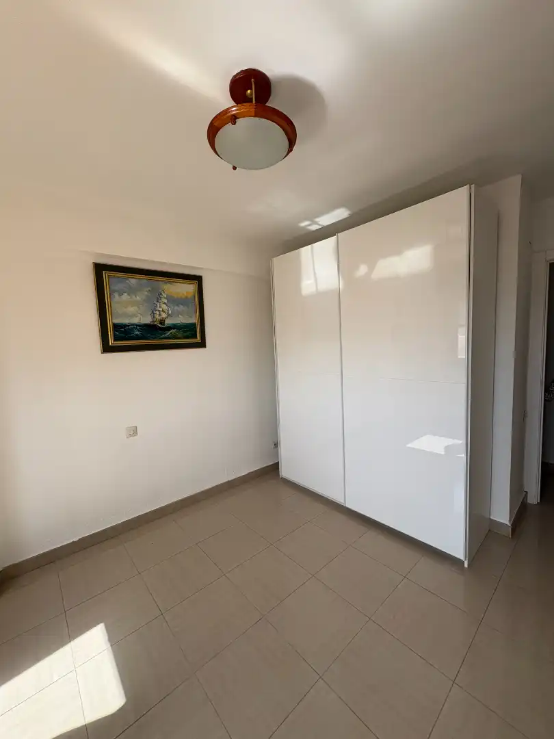 Piso en  Alameda de Colón - Foto 13