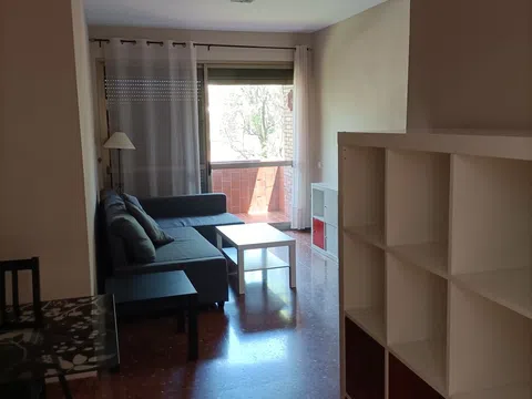 Piso en calle Carlos de Cepeda, 36