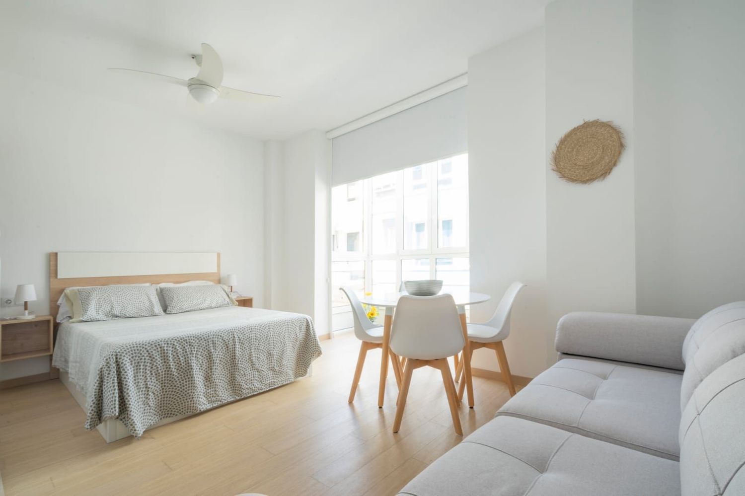 Estudio en calle de Bello, 3 - Foto 1