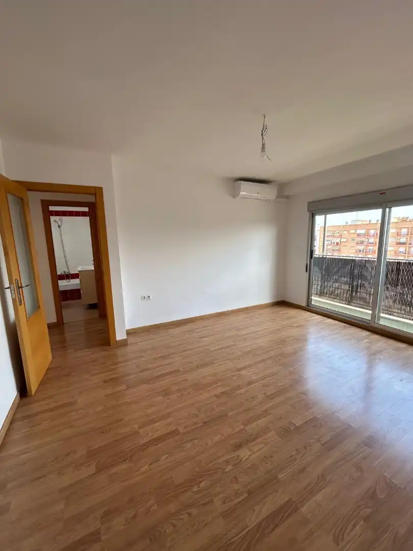 Piso en  Carrer d'Abén al Abbar - Foto 2