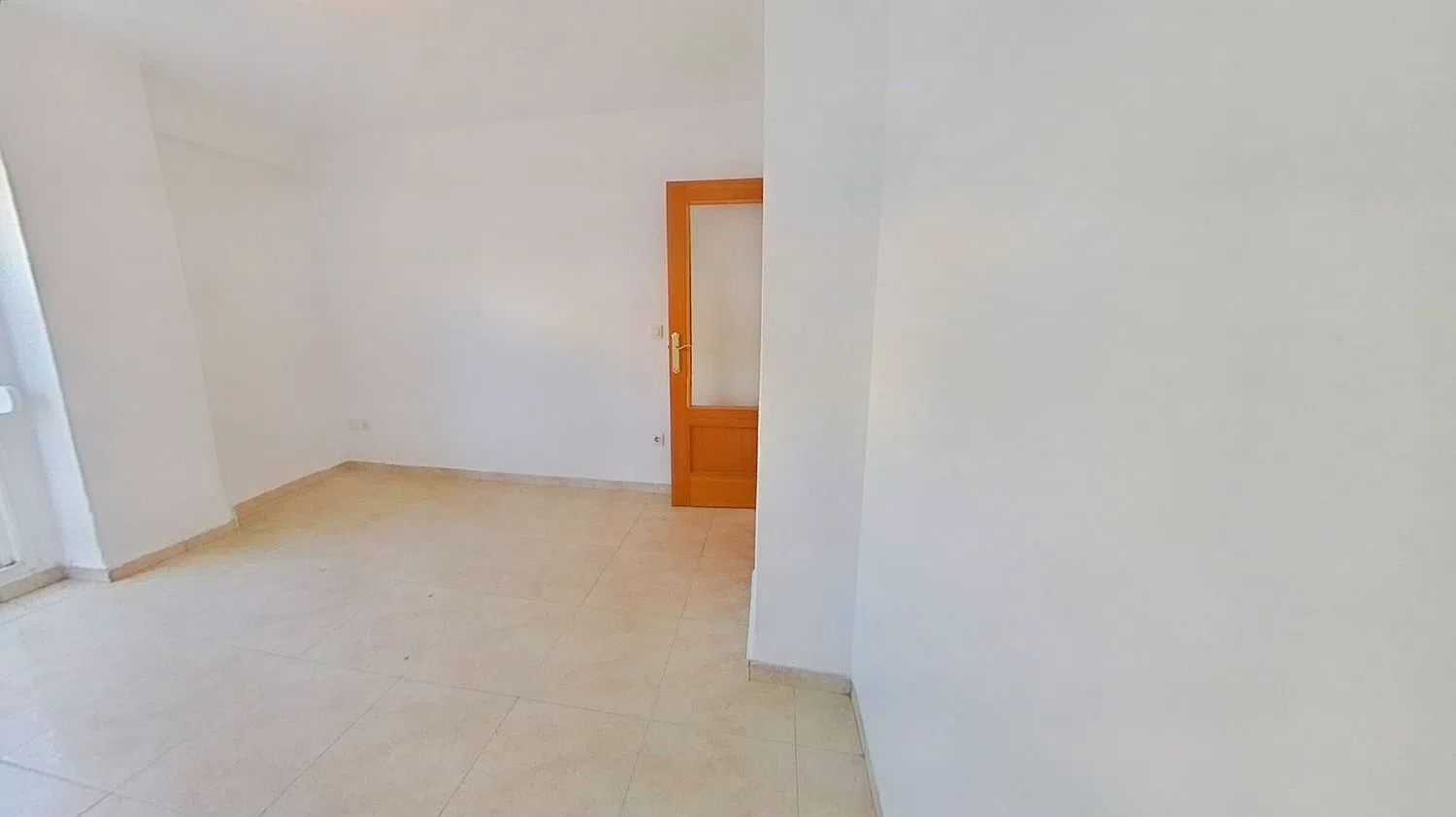 Piso en Barrio Torrefiel - Foto 5