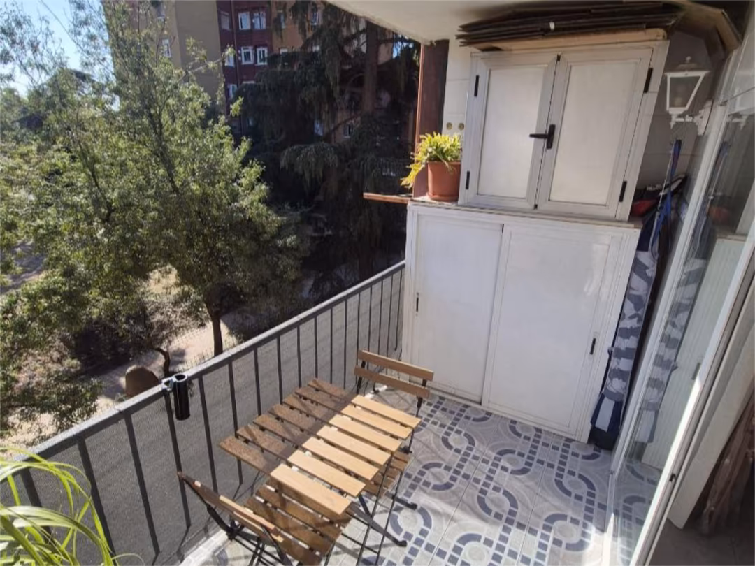 Piso en  Calle de Ascao 86 - Foto 4