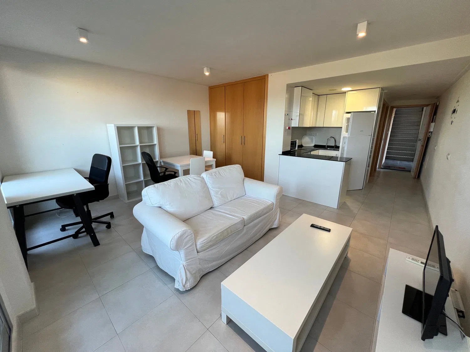 Piso en calle Profesor Joaquín Hellín, 1 - Foto 1