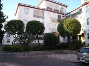 Piso en 3DORMITORIOS JUNTO CERVEZAS ALHAMBR - Foto 1