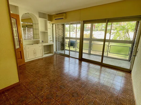 Piso en calle de las Higueras, 27