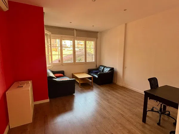 Piso en Gran Via de les Corts Catalanes, 736