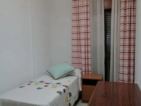 Piso en Calle Pintor Arbasia, 6, Valdeolleros - Zumbacón - Camping - Foto 6