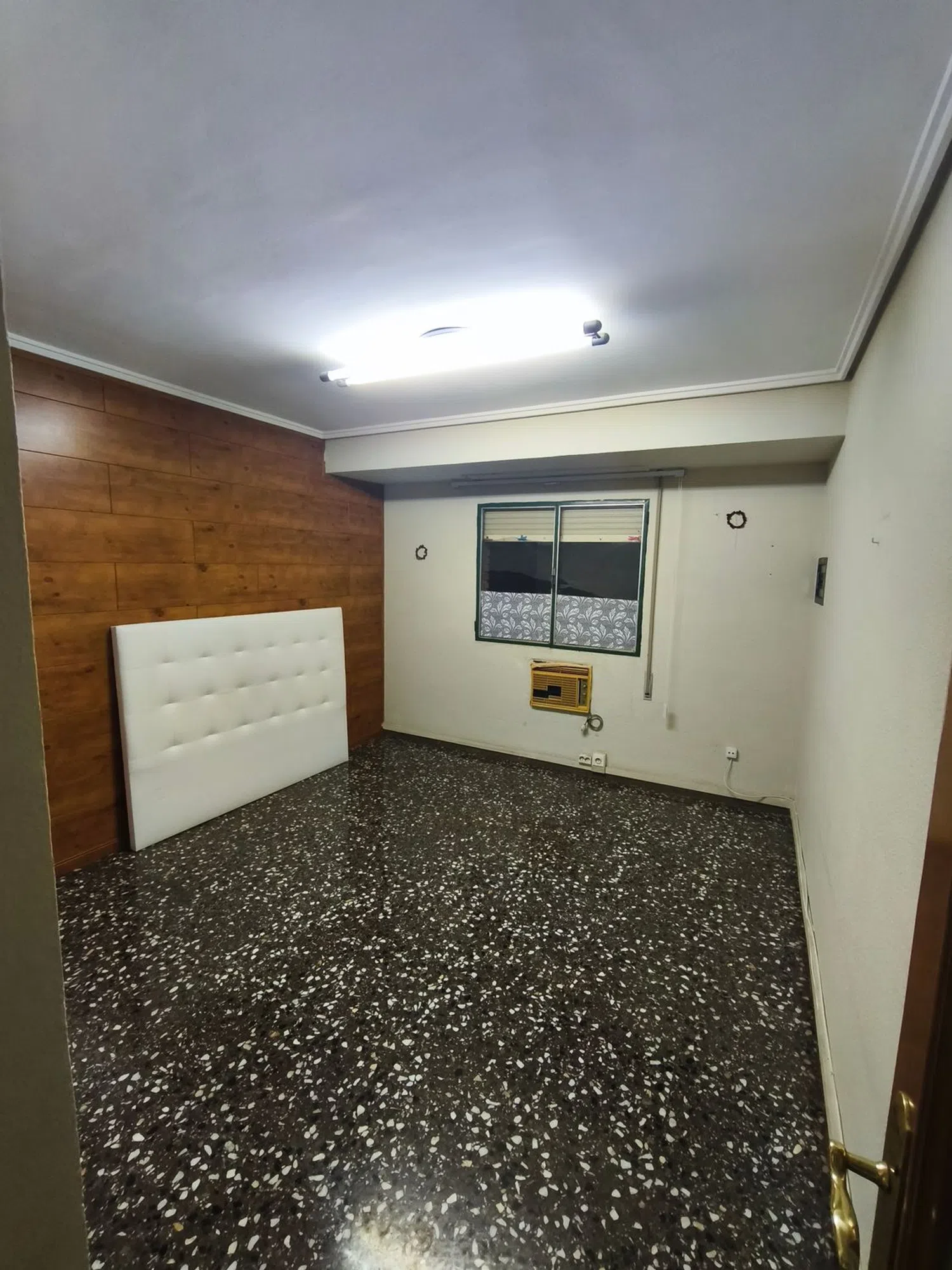 Piso en avenida Gaspar Aguilar, 64 - Foto 2